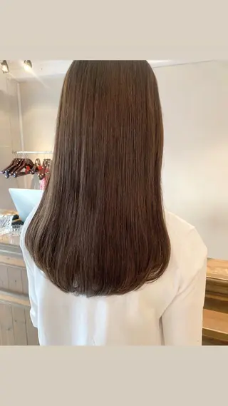 ロング カラー 透明感/オリーブ/ グレージュ/YUKAのヘアスタイル