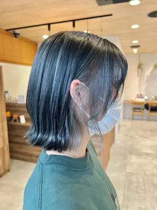 ショート カラー Oasisgarden所属・レイヤー/ブリーチ MOMOのヘアスタイル