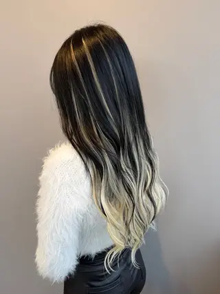 ロング カラー more栄矢場町店所属・⚡️デザインカラー ⚡️豊住 光輝のヘアスタイル