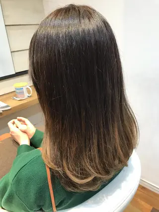 セミロング カラー ヒロミ/アレンジ/ アンニュイ/透け感のヘアスタイル