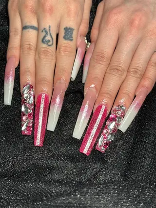 ネイル ✴︎ Delightのネイルデザイン