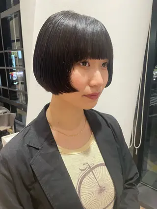 ショート サエ/ レイヤー/パーマのヘアスタイル