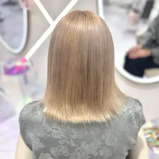 ミディアム カラー Ayu🍯/名駅/ブ リーチカラー/ヘアメのヘアスタイル