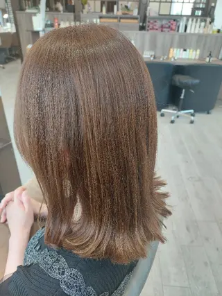 ミディアム カラー 横手 美奈のヘアスタイル