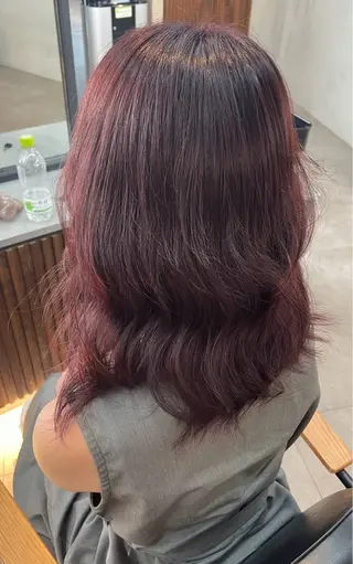 カラー ANGELICA 國吉　日向のヘアスタイル