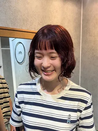 ショート カラー パーマ ボブ/プツッとボブ/ 暖色カラー/モエのヘアスタイル