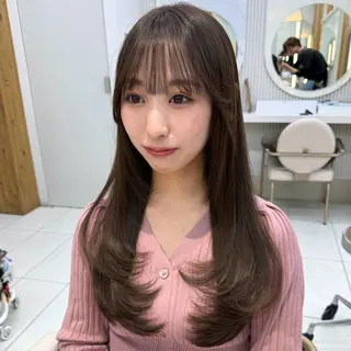 セミロング カラー 似合わせレイヤー 透明感カラーのヘアスタイル