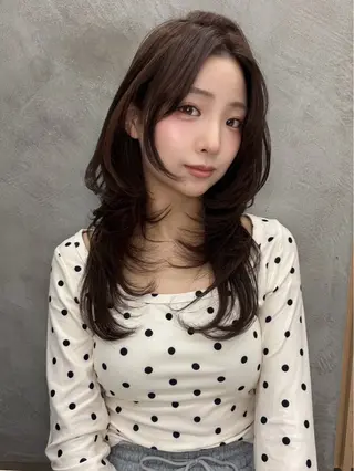 ロング Lond profil 浦和所属・浦和/ハッシュカット /ウルフ/設樂彩乃のヘアスタイル