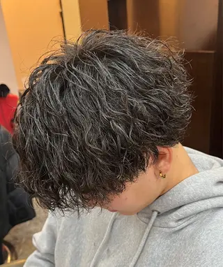 ミディアム パーマ CuMARi所属・予約の98.7%パー マ🌈men's専門のヘアスタイル