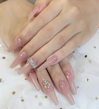 ネイル B·U Nail大宮 長さだし専門店のネイルデザイン