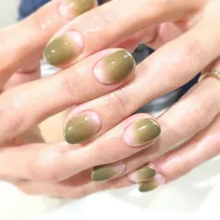 ネイル private salon TOMOMINAILs所属・TOMOMI NAILsのネイルデザイン