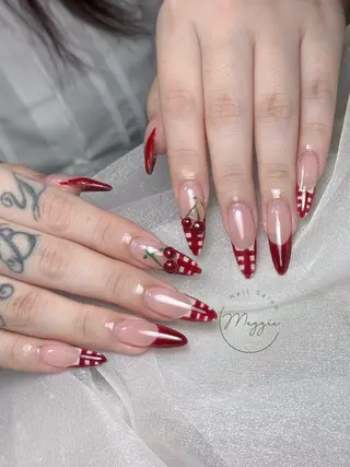ネイル Maggie Nail🦩のネイルデザイン