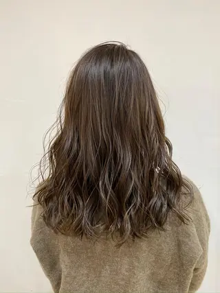 セミロング カラー 加藤 利基のヘアスタイル