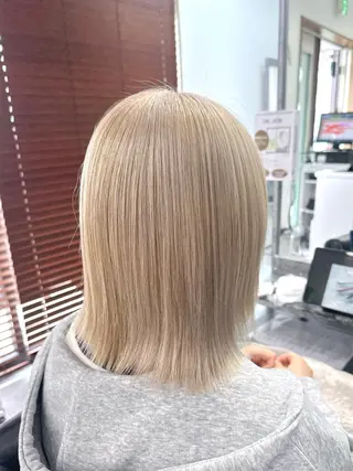 ミディアム 岡崎/レイヤーカット ／縮毛矯正/美髪のヘアスタイル