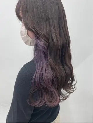 セミロング 🦄インナーカラー 🦄貫井彩花のヘアスタイル