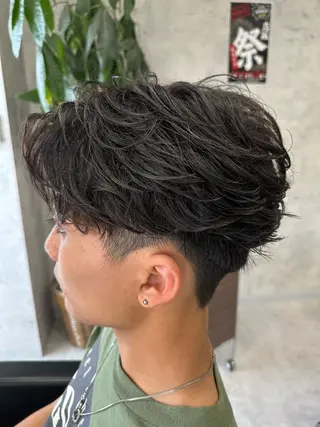 ショート パーマ メンズ ユウ🪄 パーマ指名No1のヘアスタイル