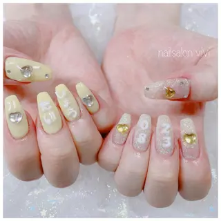 ネイル ＶＩＶＩ nailsalonのネイルデザイン