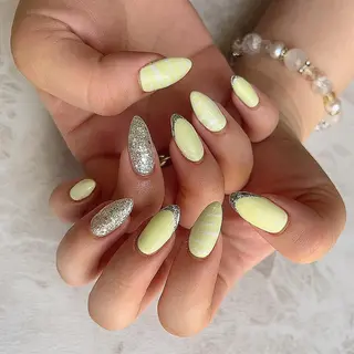 ネイル 知花 梨花のネイルデザイン