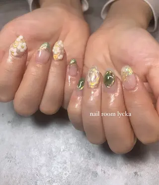 ネイル ﾈｲﾙﾙｰﾑﾘｯｶ 𝐦𝐚𝐲𝐮のネイルデザイン