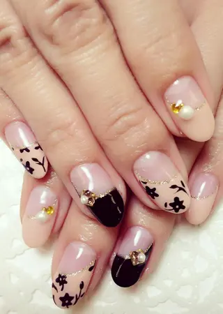 ネイル ラウバイマノマノ なかざとのネイルデザイン