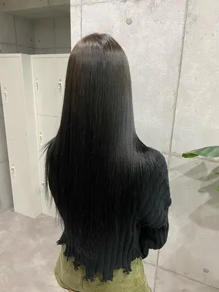 ロング カラー newi赤羽 HINATAのヘアスタイル