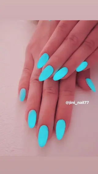 ネイル JINI NAIL所属・ジニ ネイルのネイルデザイン