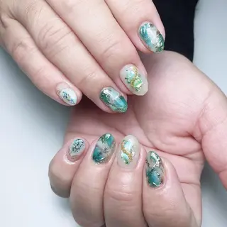 ミディアム ネイル ☺︎山部 志麻☺︎のネイルデザイン