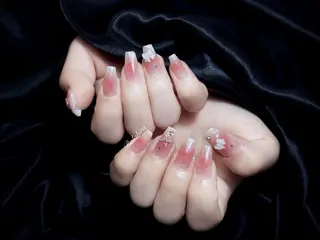 ネイル Rola kira nail salon所属・Rola kira 麗のネイルデザイン