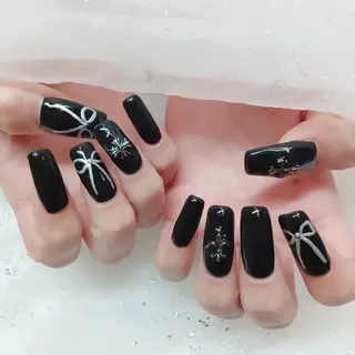 ネイル 柘植 祐子のネイルデザイン