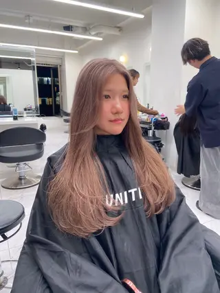 ロング カラー ヘアアレンジ Over hair所属・Over hair_ misakiのヘアスタイル