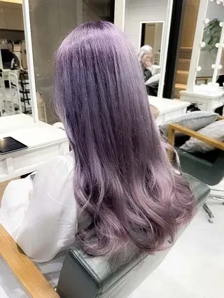 ロング カラー ヘアアレンジ 𝐑𝐈𝐍𝐊𝐀 🐣🩷のヘアスタイル