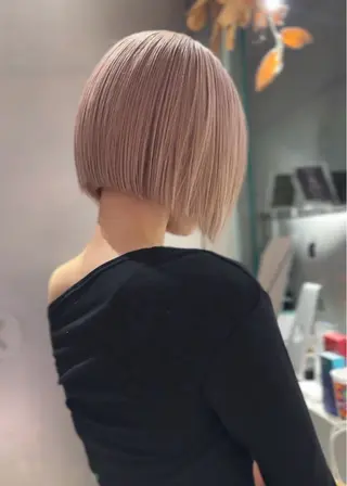 ショート カラー CHERIEブリーチ ダブルカラー　天神のヘアスタイル