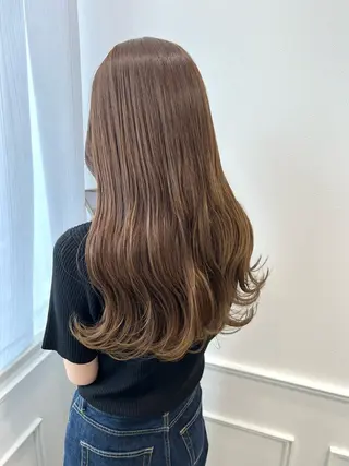 ロング カラー 新井 凪のヘアスタイル