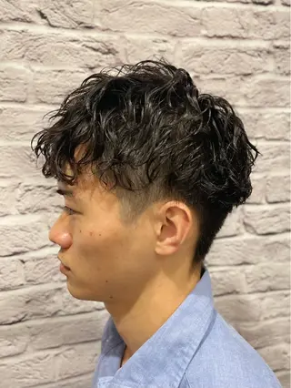 パーマ メンズ Graceful BarBer platinum所属・無料メンズカット💈 遠山泰輝のヘアスタイル