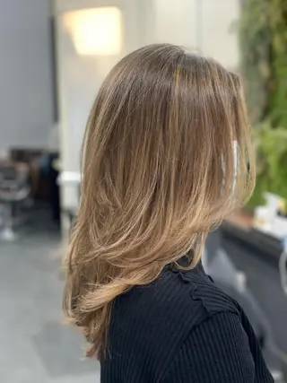 ロング カラー S.MASTARD所属・TAKA ♦︎bridge♦︎のヘアスタイル