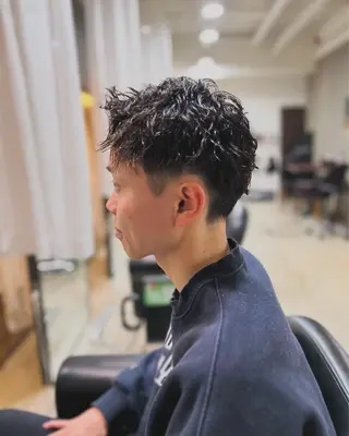 パーマ メンズ 心斎橋バレイヤージュ 小林勝貴のヘアスタイル