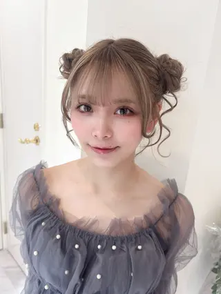 ロング ヘアアレンジ Ayu🍯/栄/ブリ ーチカラー/ヘアメのヘアスタイル