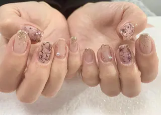 ネイル 手塚 里奈のネイルデザイン