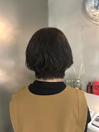 ショート カラー 馬場 菜乃夏のヘアスタイル