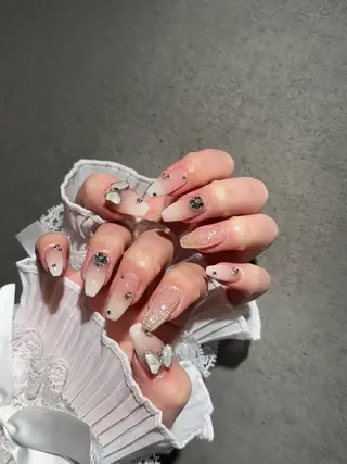 ネイル I-nailロング /ワンホン/キラキラのネイルデザイン