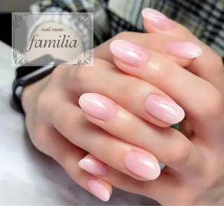 ネイル -nailroom- familiaのネイルデザイン