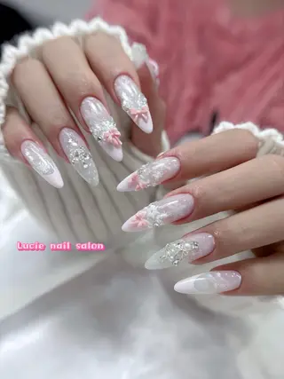 ネイル LUCIE NAIL SALON所属・NGUYEN THI THANHのネイルデザイン