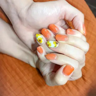 ネイル ナリタ・ マミのネイルデザイン