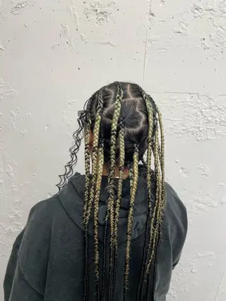 ロング ヘアアレンジ コーンロウ／ブレイズ SYUのヘアスタイル