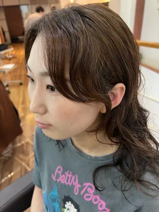 セミロング パーマ しみず さくら🌸のヘアスタイル