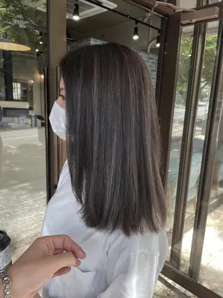 ミディアム andKおもろまち店 艶ダブルカラー✨のヘアスタイル