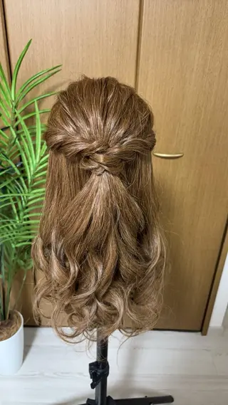 ヘアアレンジ crown所属・crown 調布のマツエク・マツパデザイン