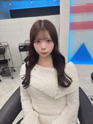 ロング カラー ダメージレスハイ トーン💖kanonのヘアスタイル