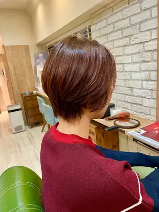 ショート カラー 清水 有実子のヘアスタイル