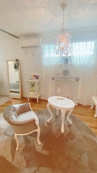 小顔矯正サロン町田 逸見智美のエステ・リラクイメージ